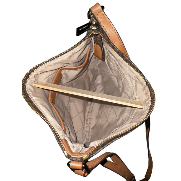 Michael Kors Bedford Flat Crossbody Bag - Picture 8 of 15